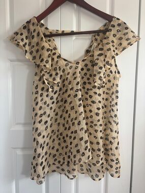 This BCBGeneration sleeveless blouse